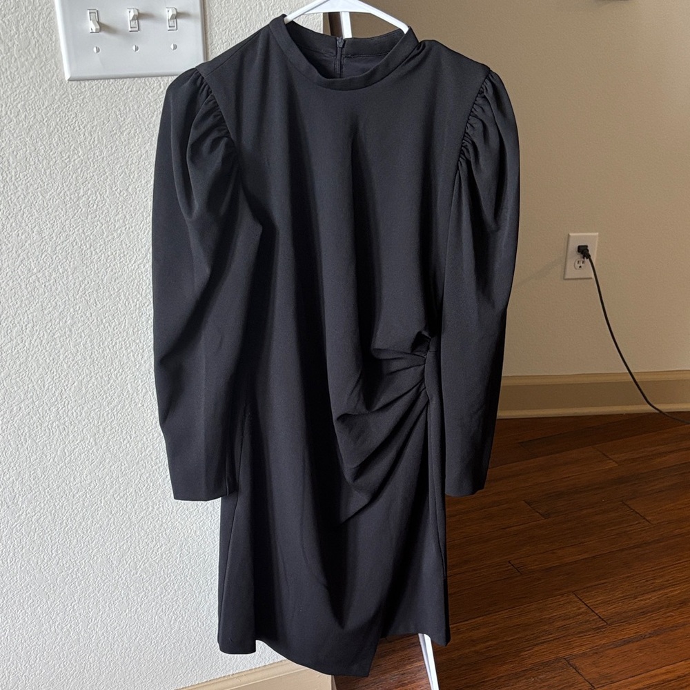 Chic Long Sleeve Black Dress